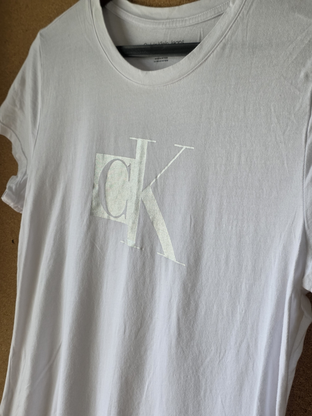 Calvin Klein White CK Logo Tee Metallic Silver Graphic Cotton Modal L - Picture 2 of 12